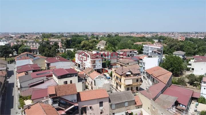AVERSA VENDESI SOLUZIONE INDIPENDENTE DI 2 UNITA'