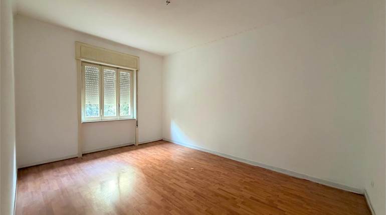 AFFITTASI APPARTAMENTO 110 MQ – AVERSA, VIA VERDI – PRIMO PIANO